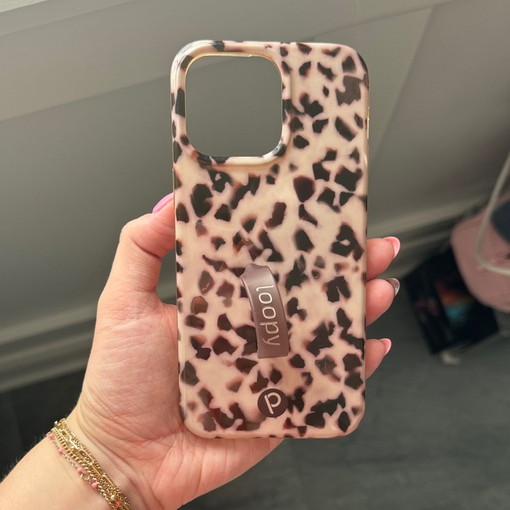Loopy Blonde Tortoise iPhone 15 pro max case